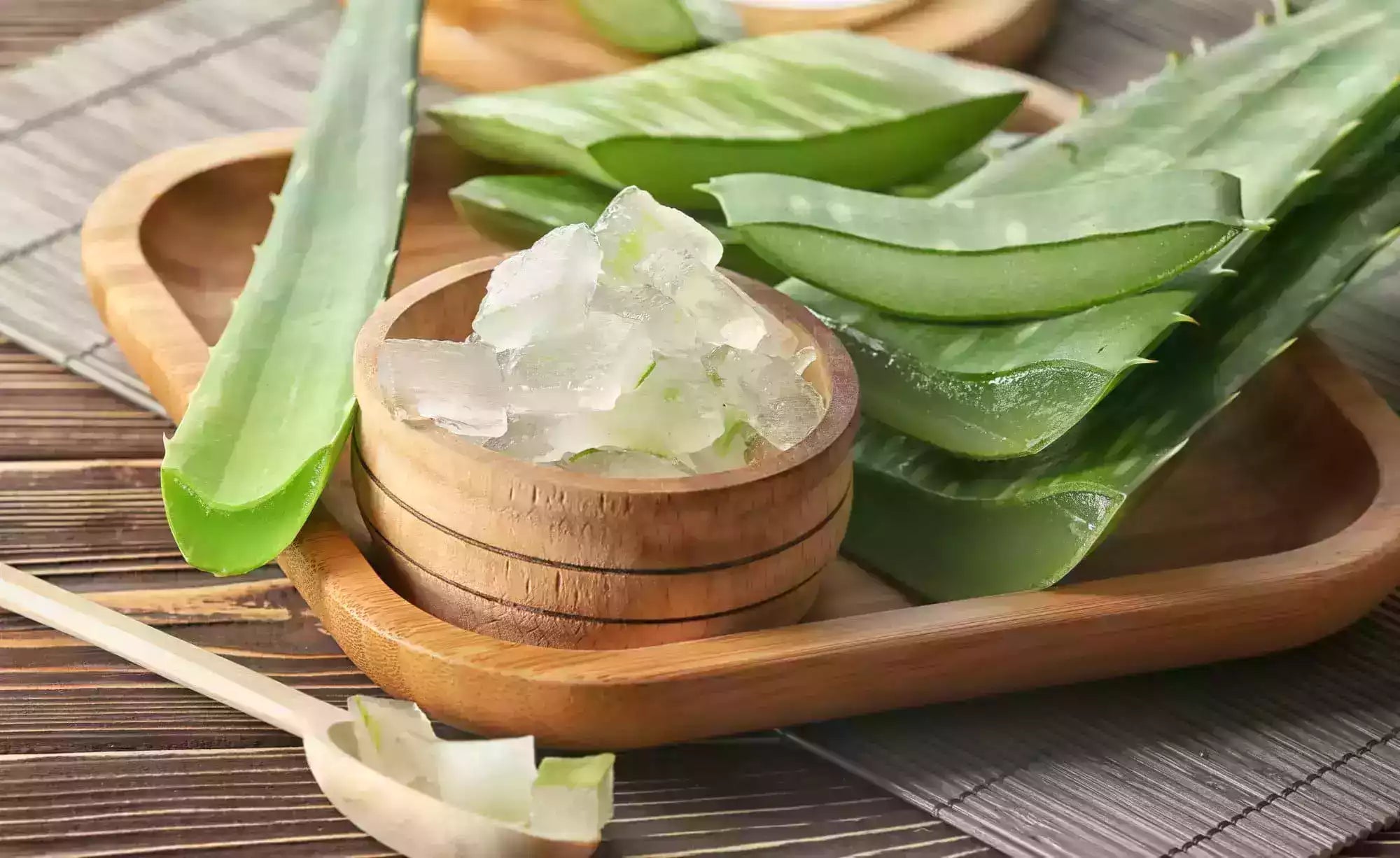 Baily Cosmetics Aloe Vera Gel is natural, vegan, and made with lots of love. Enchant your skin with the goddess of medicinal plants and experience a new kind of natural & vegan skin care.